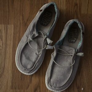 Hey Dude Men's Light Gray Loafers